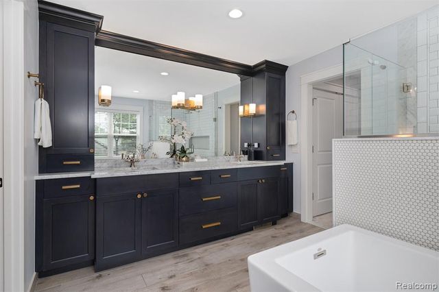 709 S Blair Avenue, Royal Oak, MI 48067