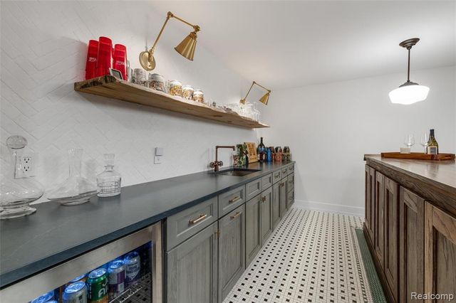 709 S Blair Avenue, Royal Oak, MI 48067
