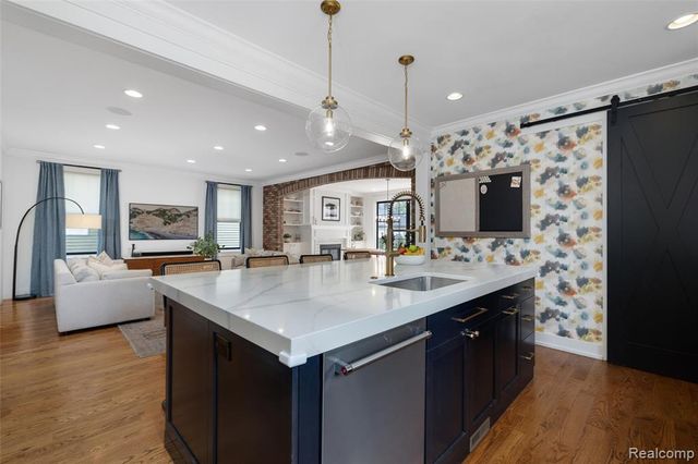 709 S Blair Avenue, Royal Oak, MI 48067