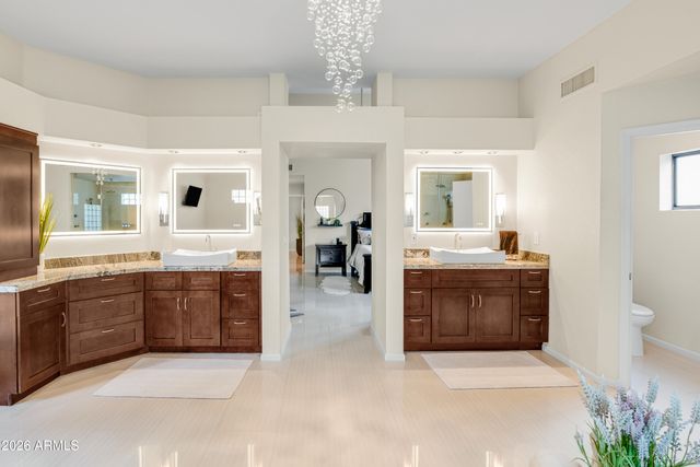 10080 E BLOOMFIELD Road, Scottsdale, AZ 85260