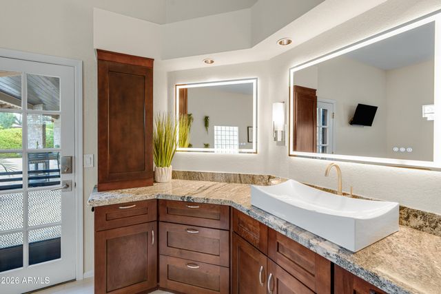 10080 E BLOOMFIELD Road, Scottsdale, AZ 85260