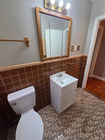 4584 E DEARING RD, Memphis, TN 38117