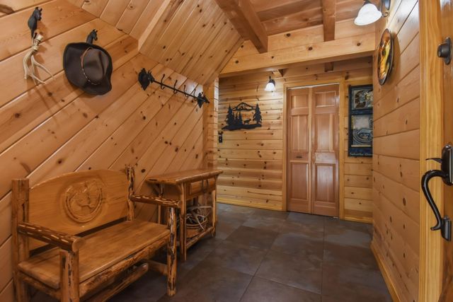 29070 Ridge View Rd, Foresthill, CA 95631