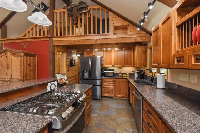 29070 Ridge View Rd, Foresthill, CA 95631