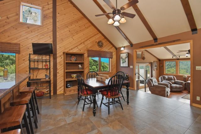 29070 Ridge View Rd, Foresthill, CA 95631