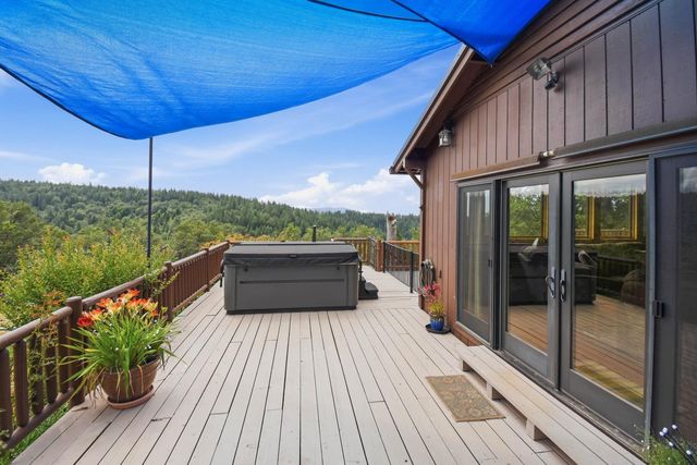 29070 Ridge View Rd, Foresthill, CA 95631