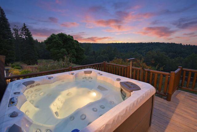 29070 Ridge View Rd, Foresthill, CA 95631