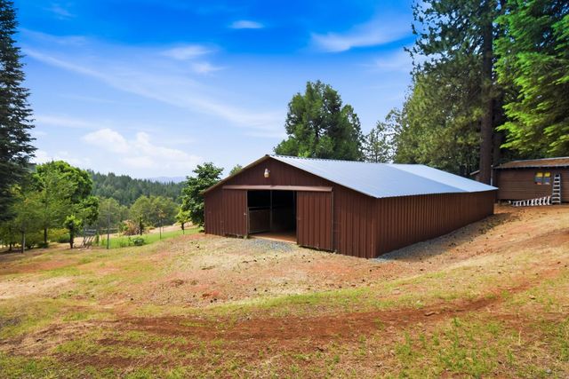 29070 Ridge View Rd, Foresthill, CA 95631