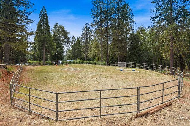 29070 Ridge View Rd, Foresthill, CA 95631