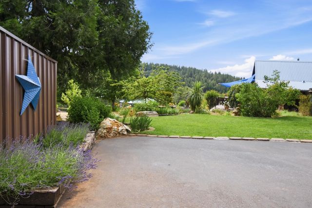 29070 Ridge View Rd, Foresthill, CA 95631