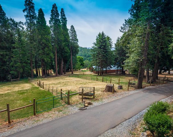 29070 Ridge View Rd, Foresthill, CA 95631