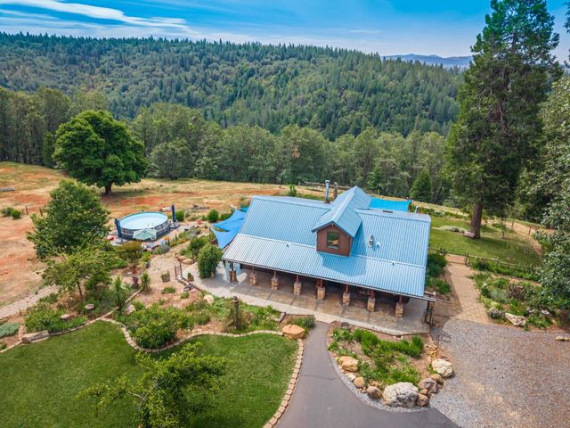 29070 Ridge View Rd, Foresthill, CA 95631