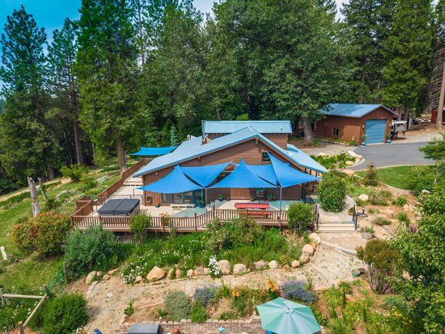 29070 Ridge View Rd, Foresthill, CA 95631