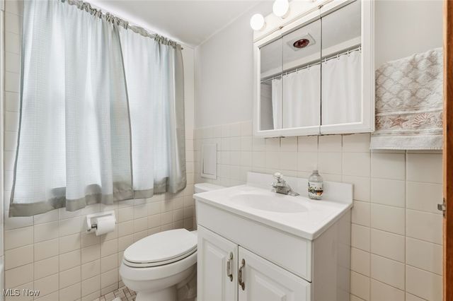 7503 Whittington Avenue, Parma, OH 44129