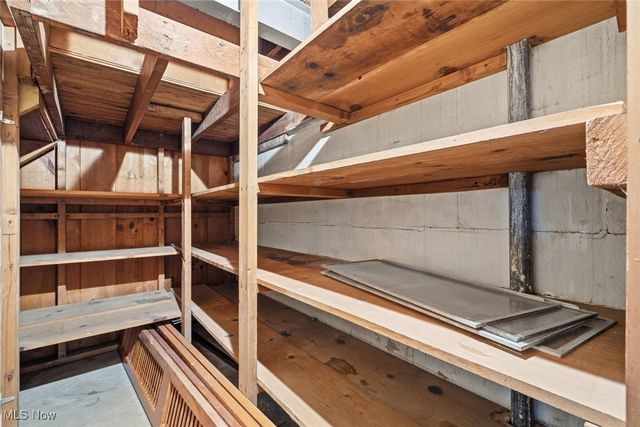 7503 Whittington Avenue, Parma, OH 44129