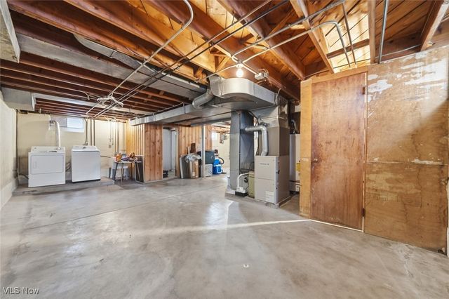 7503 Whittington Avenue, Parma, OH 44129