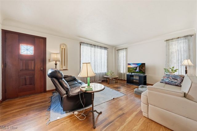 7503 Whittington Avenue, Parma, OH 44129