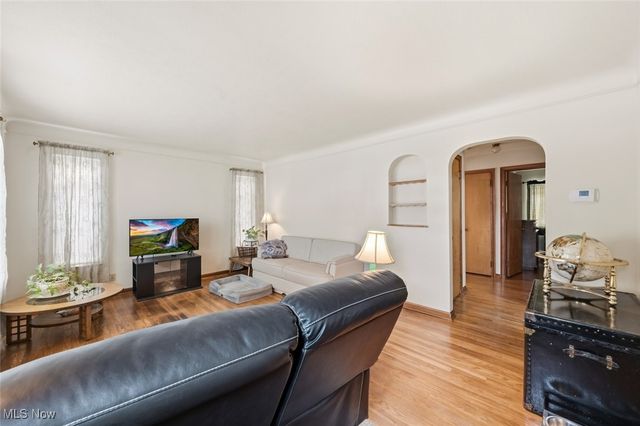 7503 Whittington Avenue, Parma, OH 44129