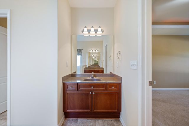 2187 Gold Valley Dr, Murfreesboro, TN 37130