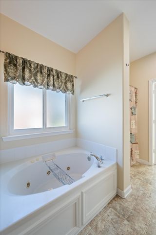 2187 Gold Valley Dr, Murfreesboro, TN 37130