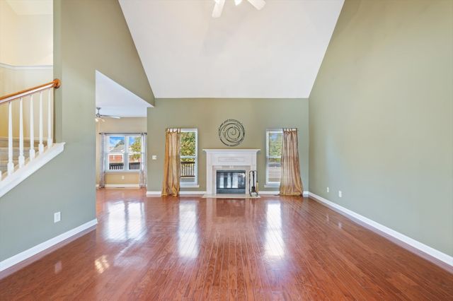 2187 Gold Valley Dr, Murfreesboro, TN 37130