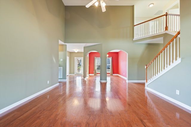 2187 Gold Valley Dr, Murfreesboro, TN 37130