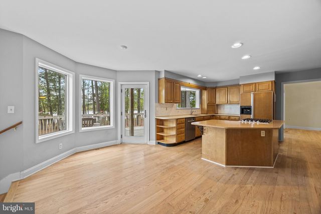 132 TANNERS POINT DR, Stevensville, MD 21666