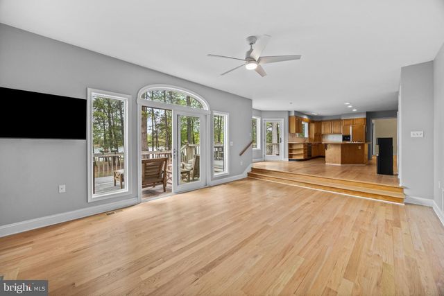 132 TANNERS POINT DR, Stevensville, MD 21666
