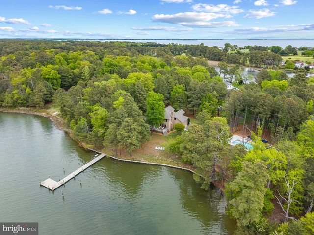 132 TANNERS POINT DR, Stevensville, MD 21666