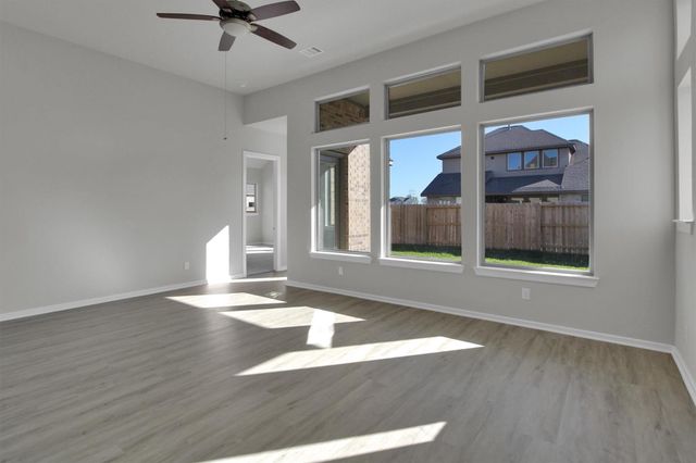 2822 Sapphire Hills Drive, Iowa Colony, TX 77583