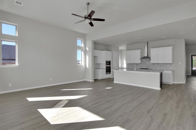 2822 Sapphire Hills Drive, Iowa Colony, TX 77583