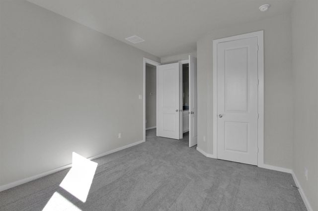 2822 Sapphire Hills Drive, Iowa Colony, TX 77583