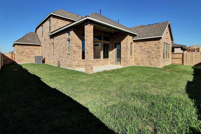 2822 Sapphire Hills Drive, Iowa Colony, TX 77583