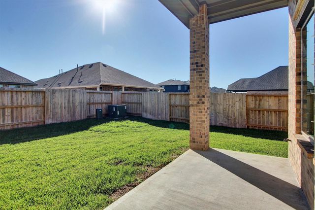 2822 Sapphire Hills Drive, Iowa Colony, TX 77583