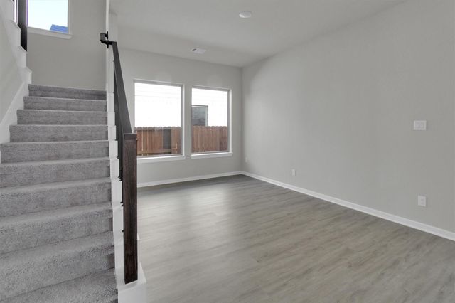 2822 Sapphire Hills Drive, Iowa Colony, TX 77583