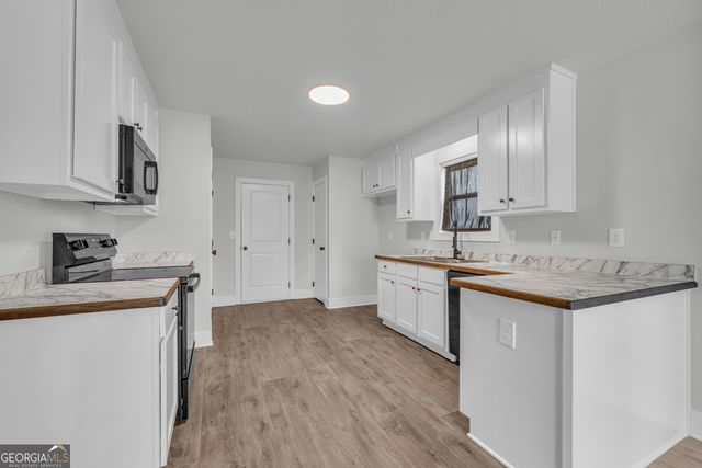 378 Walnut Drive, Hartwell, GA 30643