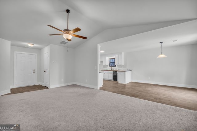 378 Walnut Drive, Hartwell, GA 30643