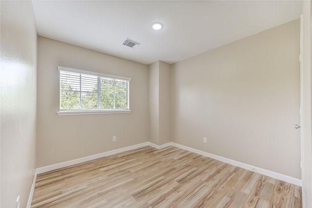 1714 Claremont Garden Circle, Houston, TX 77047