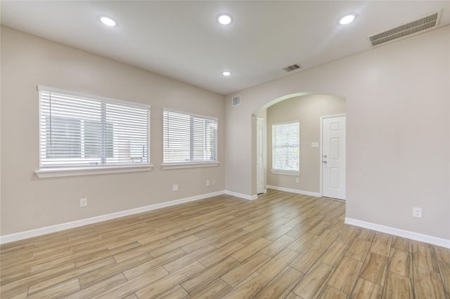 1714 Claremont Garden Circle, Houston, TX 77047