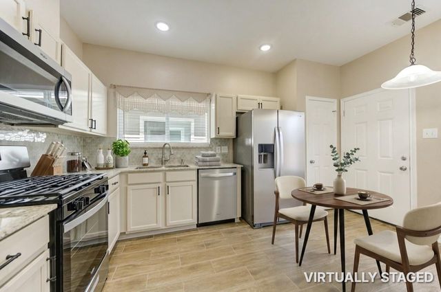 1714 Claremont Garden Circle, Houston, TX 77047