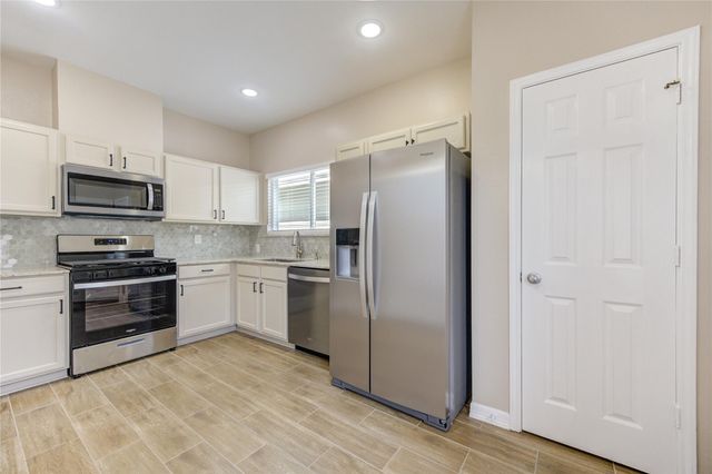 1714 Claremont Garden Circle, Houston, TX 77047
