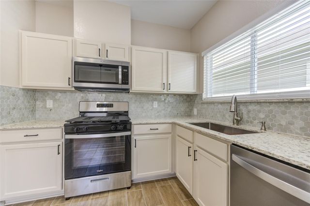 1714 Claremont Garden Circle, Houston, TX 77047