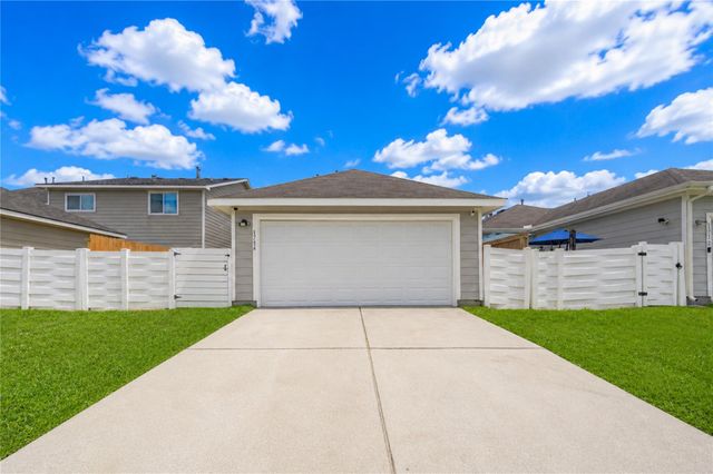 1714 Claremont Garden Circle, Houston, TX 77047
