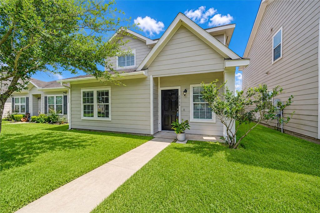 1714 Claremont Garden Circle, Houston, TX 77047