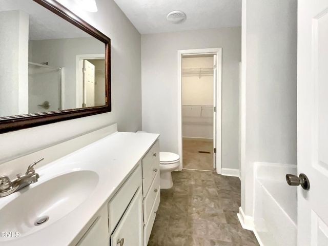 7623 Sable Drive, Fayetteville, NC 28303