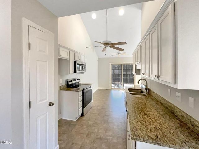 7623 Sable Drive, Fayetteville, NC 28303