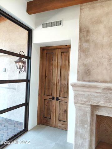 6060 N Piedra Seca, Tucson, AZ 85718