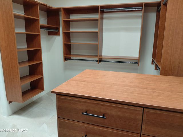 6060 N Piedra Seca, Tucson, AZ 85718