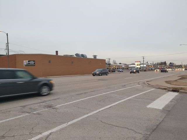 18 W South Street, Plano, IL 60545