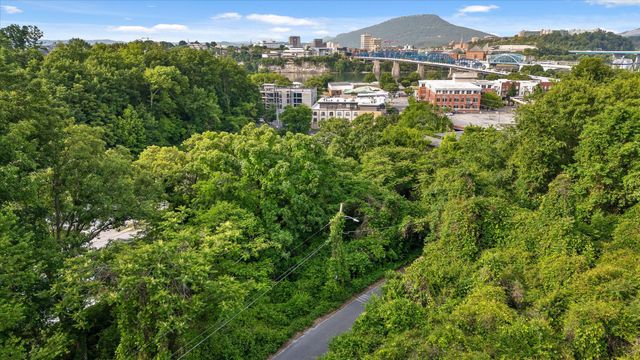 328 Tucker Street, Chattanooga, TN 37405